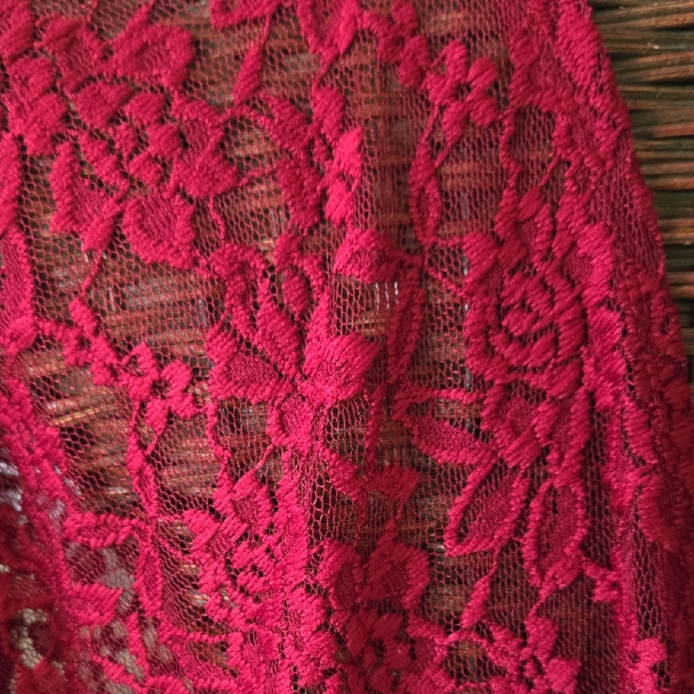 Red Lace Open-Front Cardigan - Picture 4 of 8